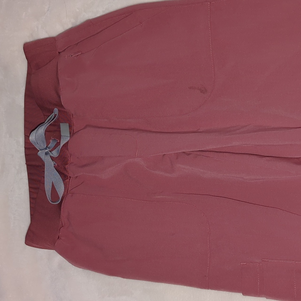 FIGS mauve scrub pants